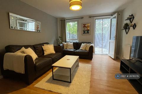 3 bedroom maisonette to rent, London, London, E14