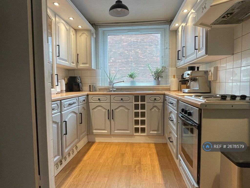 Kitchen - Appliances And Storage