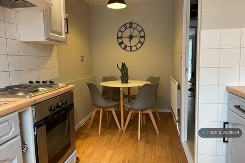 3 bedroom maisonette to rent, London, London, E14
