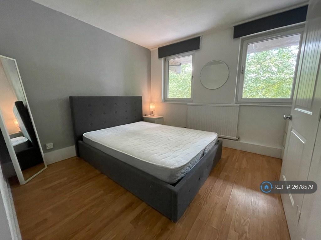 Main Bedroom (Double)