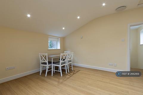 2 bedroom detached house to rent, Parkfield Road, Liverpool, L17