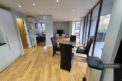 2 bedroom flat to rent, Creative House, London, SW8