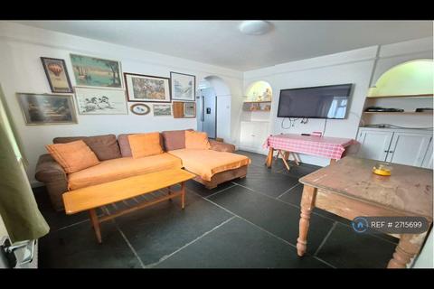 1 bedroom in a house share to rent, Well Street, Torrington, EX38
