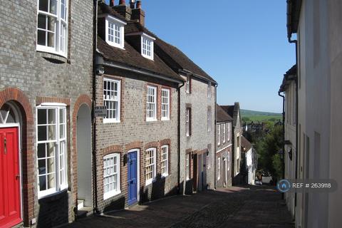 2 bedroom terraced house to rent, Keere Street, Lewes, BN7