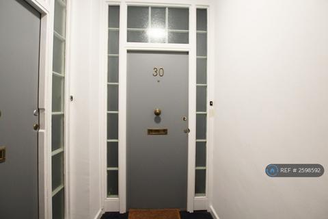2 bedroom flat to rent, Grand Marine Court, Bournemouth, BH2