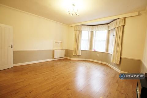 2 bedroom flat to rent, Grand Marine Court, Bournemouth, BH2
