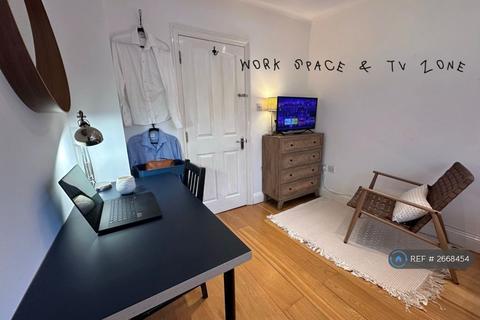 undefined, Harbinger Road, London, E14