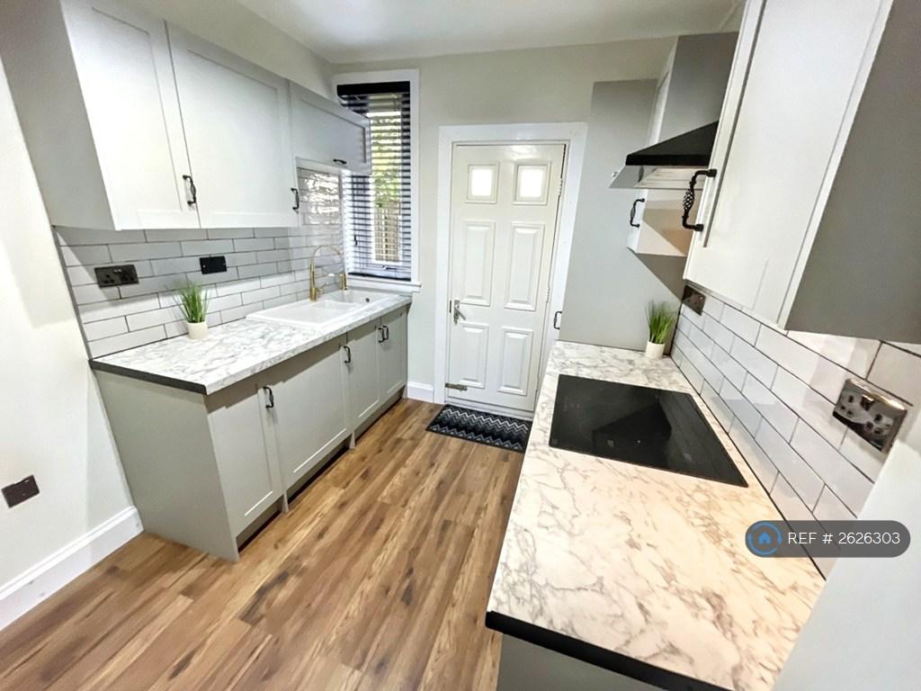 Kitchen 1