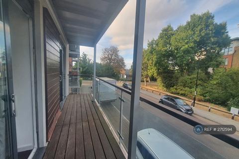 1 bedroom flat to rent, Highfield Close, London, SE13