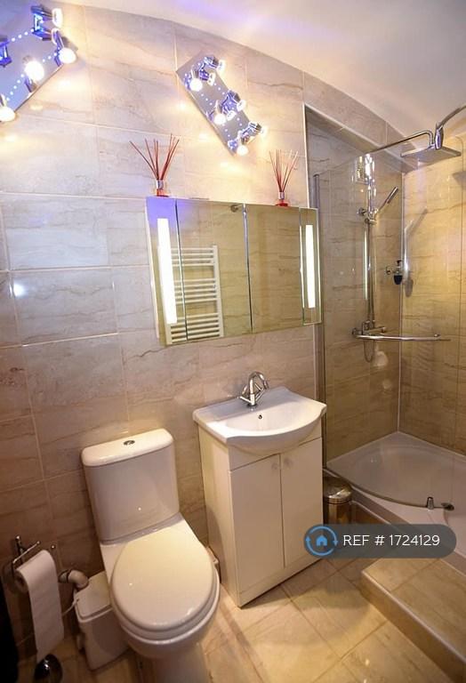 En-Suite Bathrooms
