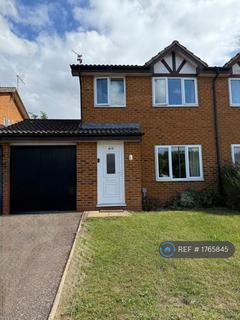 3 bedroom semi-detached house to rent, Berneshaw Close, Corby, NN18
