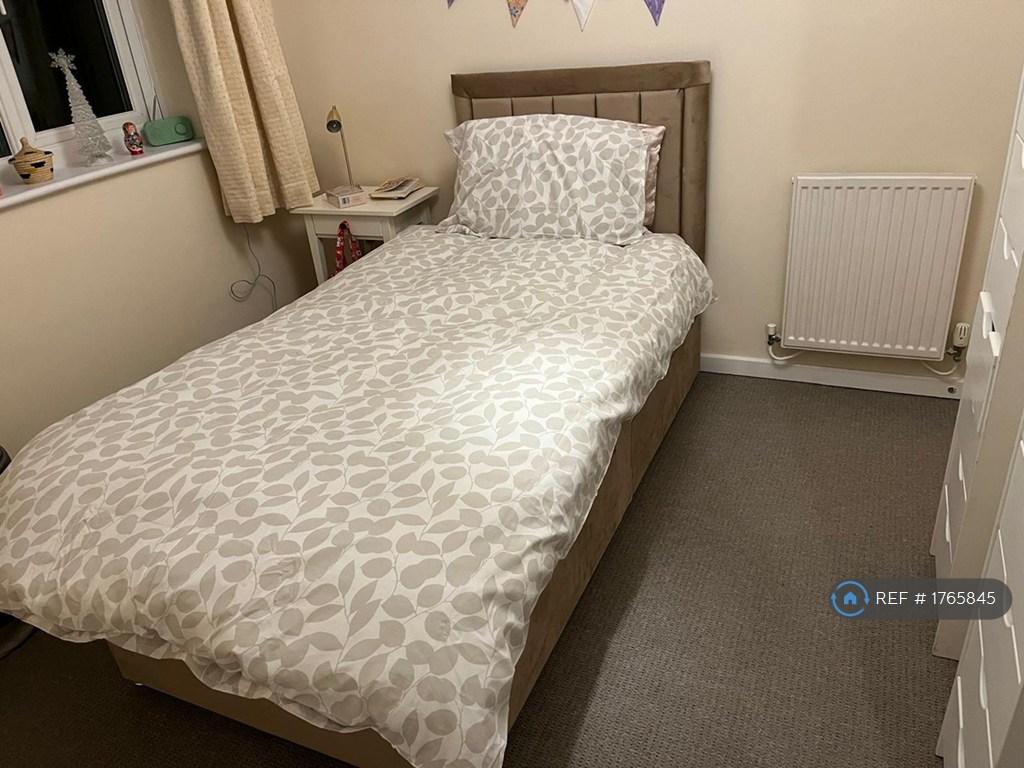 Double Bedroom 2