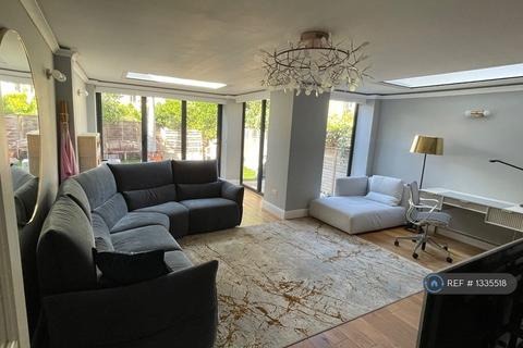 undefined, Red Post Hill, London, SE24