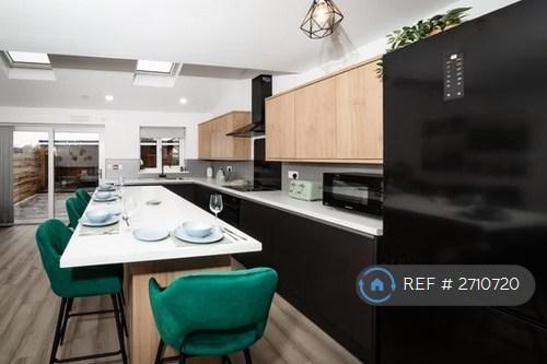 Communal Kitchen Area