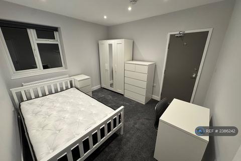 undefined, Middle Street, Southampton, SO14