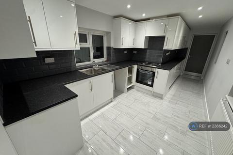 undefined, Middle Street, Southampton, SO14
