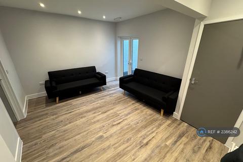 undefined, Middle Street, Southampton, SO14