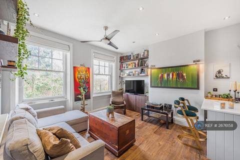1 bedroom in a flat share to rent, Chatsworth Road, London, NW2