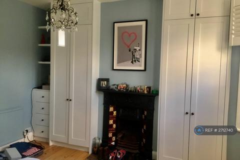undefined, Woodlands Park Road, London, N15