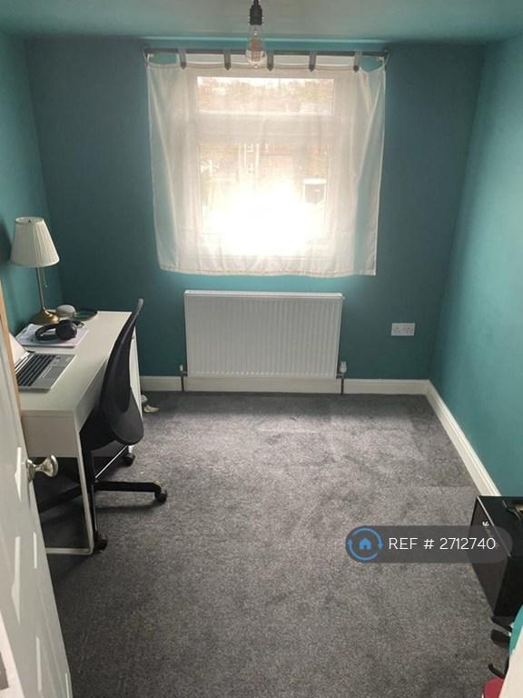 2nd Floor Single/Child&#39;s Bedroom/Nursery/Study