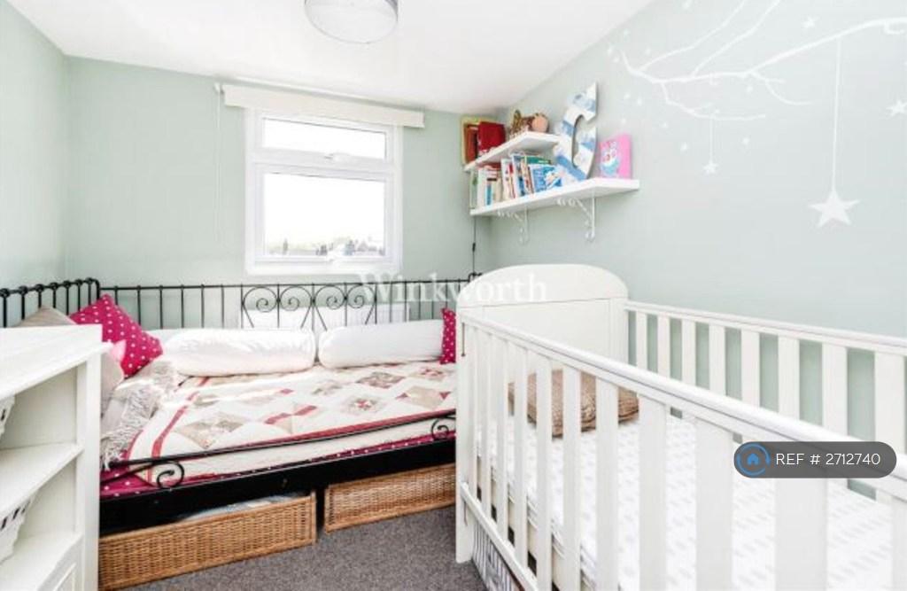 2nd Floor Single/Child&#39;s Bedroom/Nursery/Study