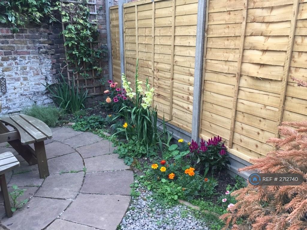 Private South Facing Garden