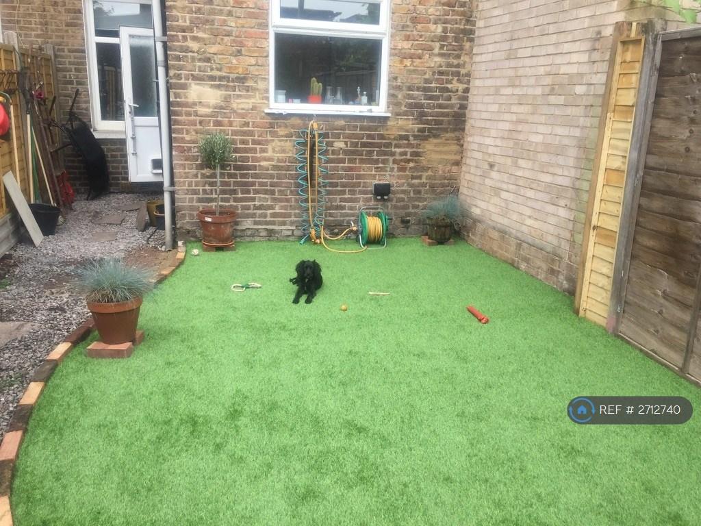 Private South Facing Garden