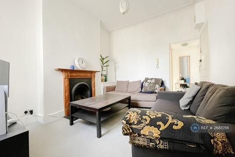 undefined, Battersea Rise, London, SW11