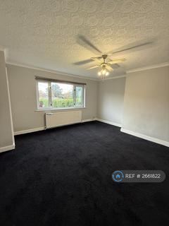 3 bedroom semi-detached house to rent, Thorpe Crescent, Leeds, LS10