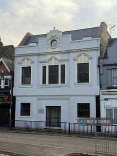 1 bedroom flat to rent, Luton Road, Chatham, ME4