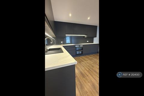 1 bedroom flat to rent, Luton Road, Chatham, ME4