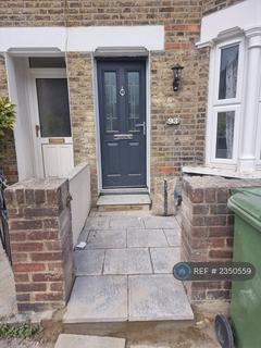 5 bedroom terraced house to rent, Leahurst Road, London, SE13
