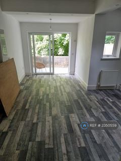 5 bedroom terraced house to rent, Leahurst Road, London, SE13