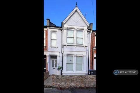 4 bedroom terraced house to rent, Fortungate Road, Harlesden, NW10