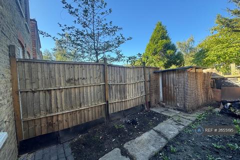 undefined, Brettenham Road, London, E17