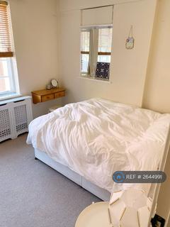 2 bedroom flat to rent, Shepherds Bush Road, London, W6