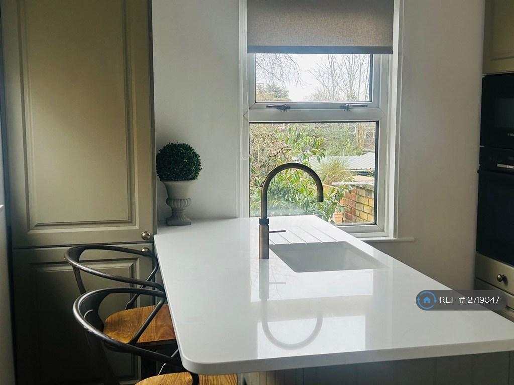 2 Stools To Watch Someone Cook For You!