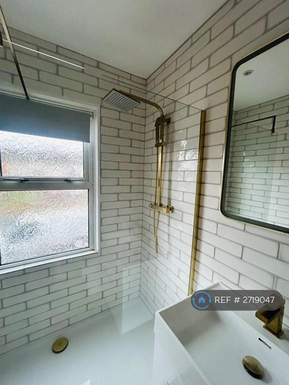 Large Shower