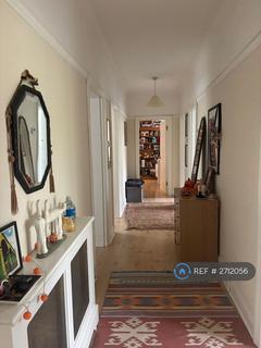 undefined, Mount Avenue, London, W5