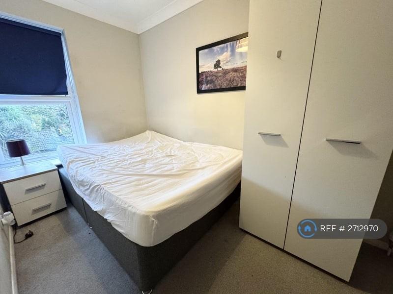 Room 4