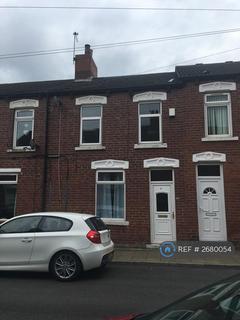 3 bedroom terraced house to rent, Grafton Street, Castleford, WF10
