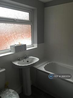 3 bedroom terraced house to rent, Grafton Street, Castleford, WF10