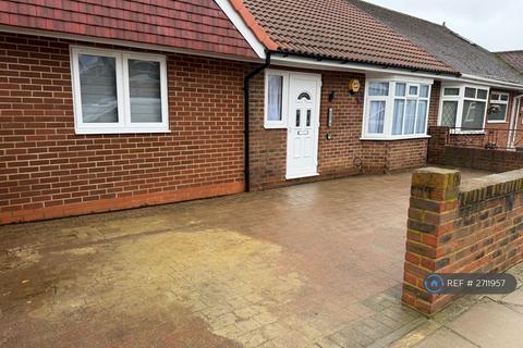 undefined, Bluefield Close, Hampton, TW12