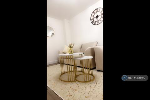 undefined, Luton, Luton, LU1