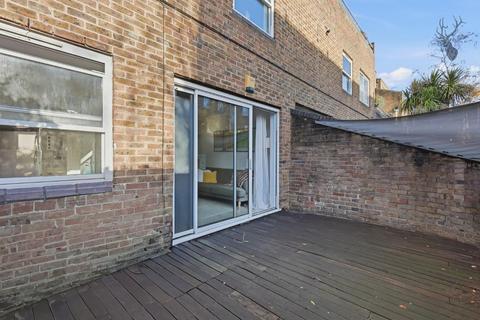 undefined, St. Agnes Close, Hackney