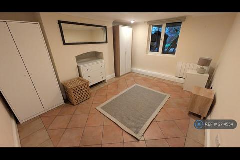 1 bedroom flat to rent, Whitelow Road, Manchester, M21