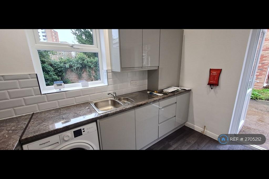 Kitchen 2
