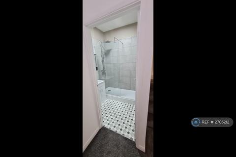 2 bedroom maisonette to rent, Conduit Road, Bedford, MK40
