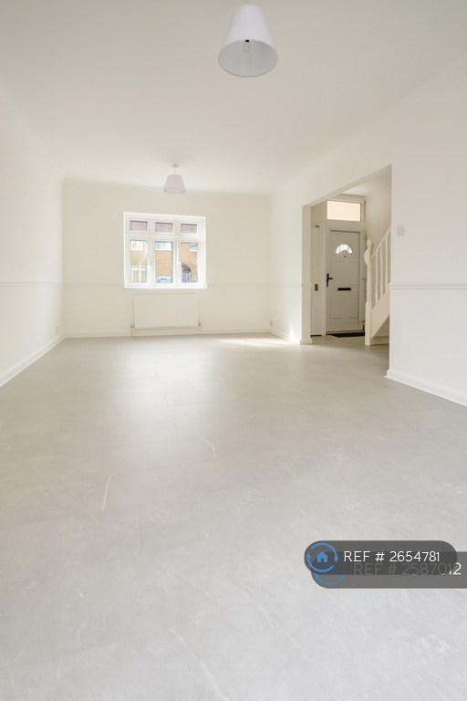 Open Plan Living/Dinning Room
