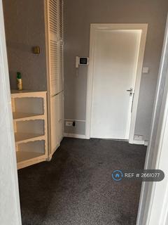 2 bedroom flat to rent, Lees, Oldham, OL4